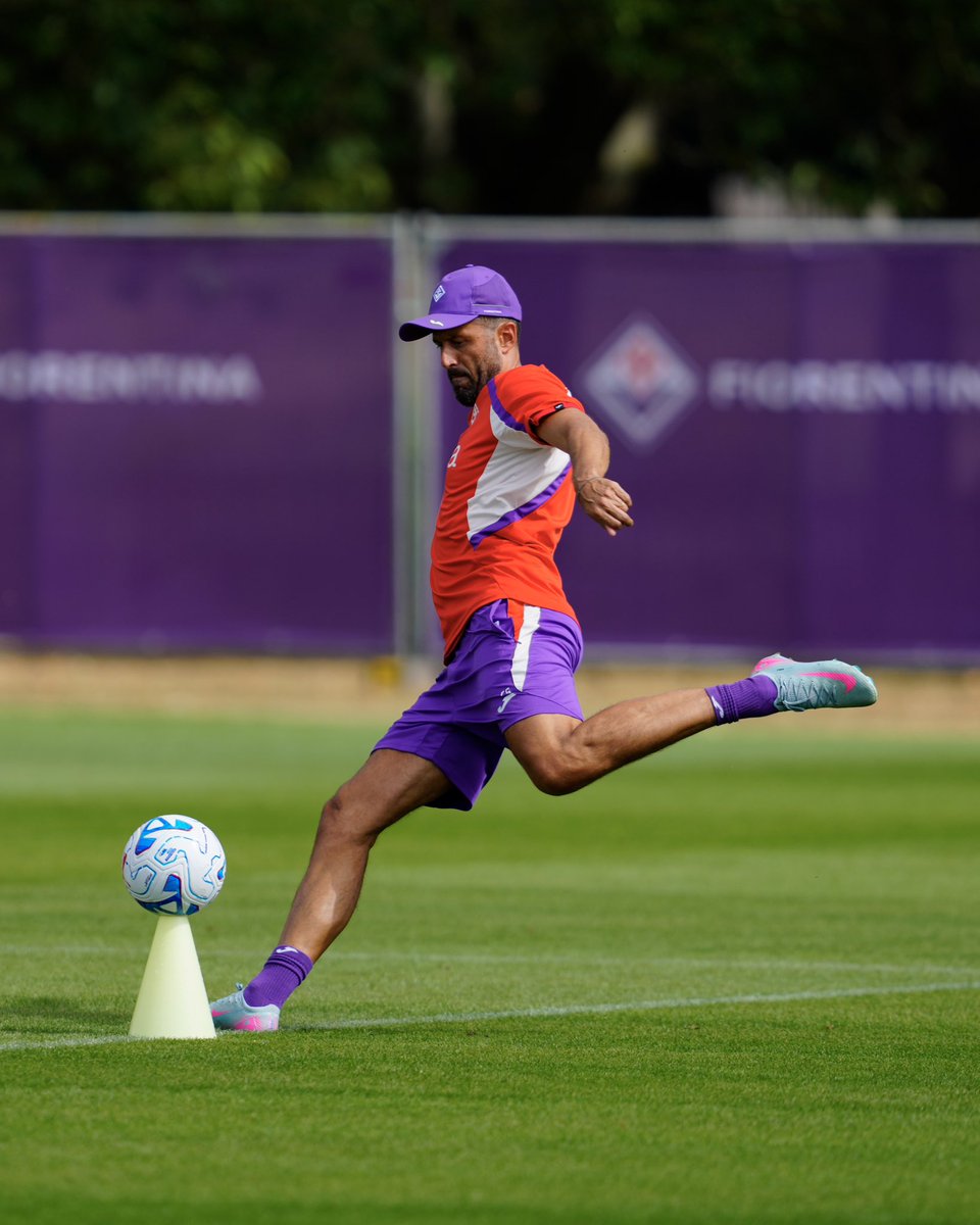 ACFFiorentinaEN's tweet photo. Mister 💥💜⚜️ https://t.co/nVOKQfjRdk