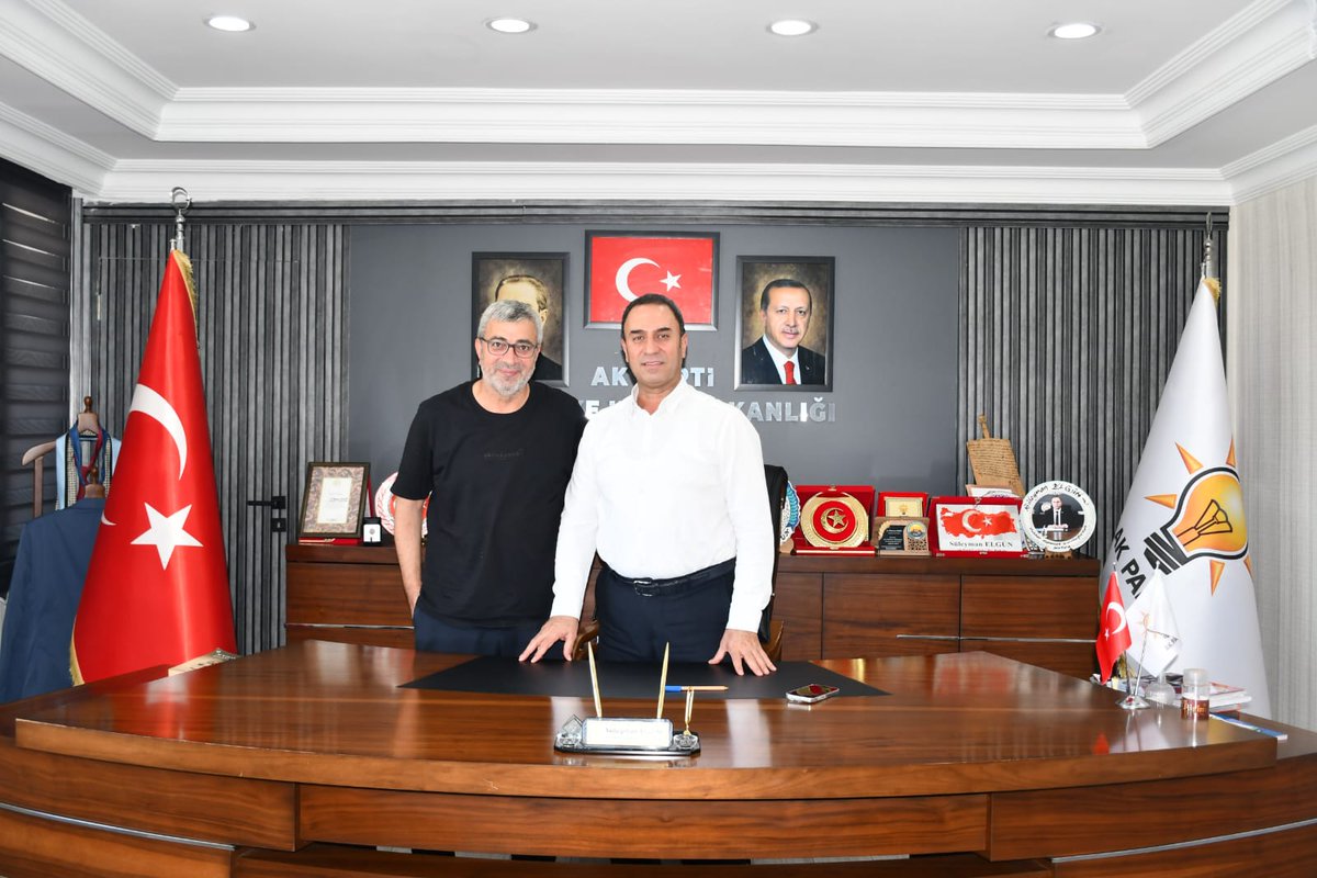 EyyubiyeAkParti's tweet photo. 📍Ak Parti Eyyübiye İlçe Başkanlığı

İlçe Başkanımız Süleyman Elgün'ü ziyaret eden kıymetli Mehmet Ali Akkuş Bey'e nazik ziyaretleri ve samimi sohbetleri için teşekkür ediyor, kendilerine sağlık, huzur ve başarılar diliyoruz.

#MilletimizleYolumuzBir
#SüleymanElgün #AkEyyübiye #Eyyübiye

@RTErdogan @Akparti @abuyukgumus @hakanaksu058 @farukaytek @mustafaelitas @acarfaruka @Ziverozdemir @milhamigunbegi @bybekirbozdag @AEminOnenOfis @ProfDrDusak @CYAZMAC @malicevheri @ibrahimeyyupogl @HikmetBasak_63 @av_mfaruk @ElgunSuleyman @SalihAldeniz5 @Serkankrmz63 @SbrKnk @ihalilesiyok