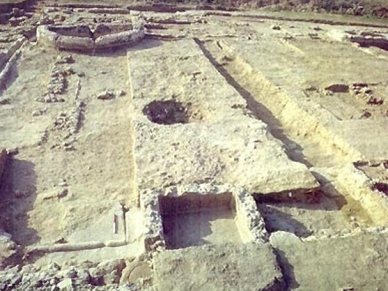 ExplicarteS's tweet photo. 28-07-26 Por amor al Arte, déjame ExplicArte el yacimiento arqueológico de la ciudad romana de Celti, en Peñaflor (Sevilla), de la mano de un historiador del Arte, una experiencia personalizada a tu gusto. Contacta mediante WhatsApp al 636341205 o explicartesevilla@gmail.com https://t.co/Ww9yG8EGfq