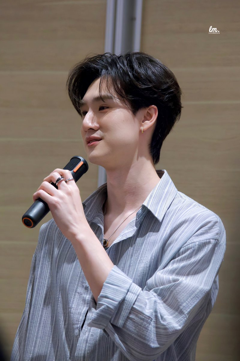 llumoss_'s tweet photo. รักน้องธีกับเชิ้ตฟ้า 💙

DEWTEE FANSIGN 2026
#งานมหกรรมนิยายนานาชาติ2026xDewTee 
#tee_vtp https://t.co/wTzZqvuq2l