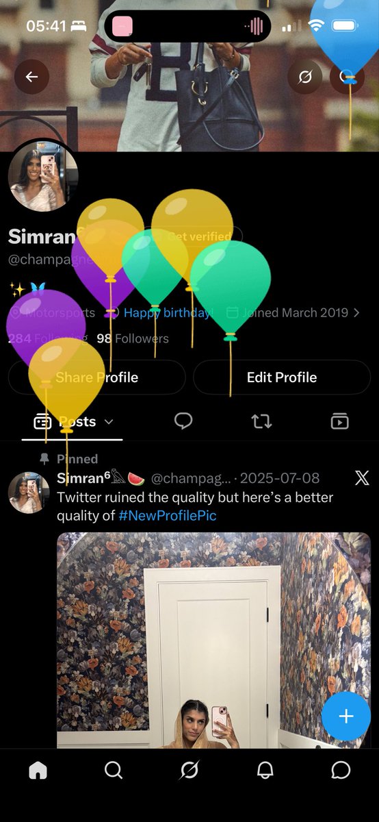 champagnesimran's tweet photo. obsessed with my balloons!!! https://t.co/7PkWosPfxS