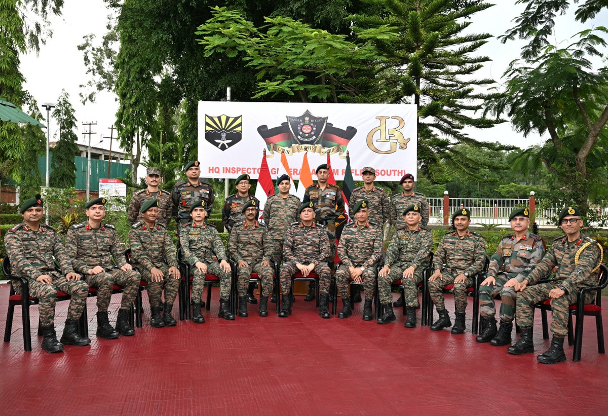 adgpi's tweet photo. #GeneralDhirajSeth, #COAS, during his ongoing visit to @Spearcorps, was briefed on the prevailing security situation in #Manipur. #COAS was also briefed on the operational preparedness of Inspector General Assam Rifles #IGAR (South), #IGAR (East) and the Red Shield Division. He also reviewed the extensive Nation-building initiatives being undertaken by the formations and @official_dgar to promote peace, stability and development across the region.
The #COAS also interacted with the troops, and exhorted them to remain vigilant, operationally agile and future-ready to effectively address evolving security challenges while contributing to enduring peace in the region.
#IndianArmy
@DefenceMinIndia
@SpokespersonMoD
@HMOIndia
@easterncomd