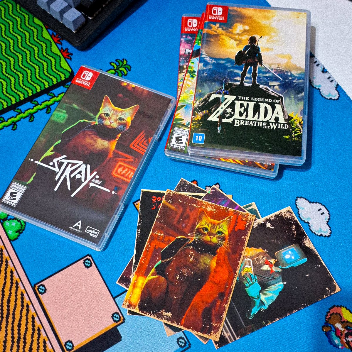 Takioto_Jr's tweet photo. Mídia física é algo muito gratificante, e pretendo sempre trazer fotinhas delas para vocês. 💙🎮

Mostrem algumas mídias físicas de vocês aí! https://t.co/L9iMx31q5M