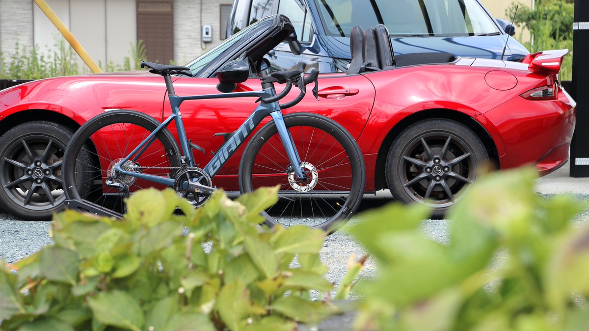 kth3um's tweet photo. 1kg当たり
2,850円の車と
128,000円のバイク https://t.co/IFNG3UqeAo