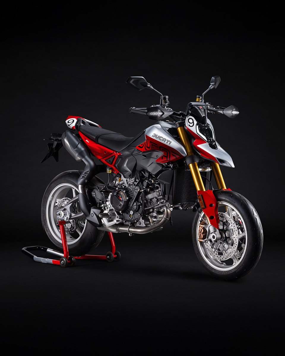Ducati_India's tweet photo. The #Hypermotard V2 SP 100 in the #Collezione100 combines contemporary fun-bike attitude with the iconic endurance of the 1975 860 "24 Horas de Montjuïc". Lightweight, clean and built to amplify the rider's input, it is a modern expression of authentic racing spirit.

#Ducati https://t.co/MIXCWzMUDZ