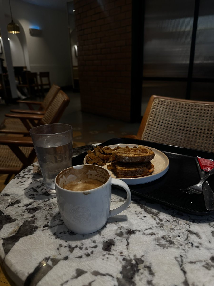 RkSnipes7's tweet photo. Coffee + real talk + Profit💰 https://t.co/lpIpyXriUu