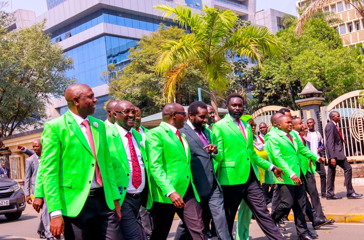 WakiliEdward's tweet photo. Green is the new wave 💚💚.   Bold entry into the parliament rocking DCP neon green suits for the swearing in of our first DCP MP for Ol'Kalou Hon Sammy Douglas Kamau Waweru.
#Gatangamp https://t.co/0ws4B1bzoz