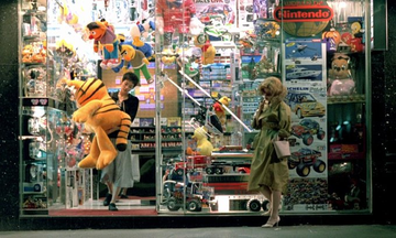 Gibboanxious's tweet photo. Chunking Express (1994) 

dir. Wong Kar-wai https://t.co/Of4aZxMdkW