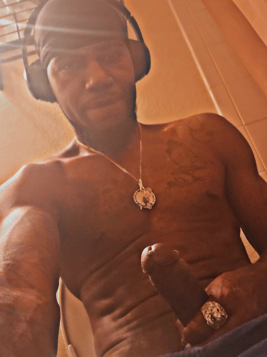 1YUNGSPENC's tweet photo. Built to Win, I could Neva lose! https://t.co/8aaHpR2LqH