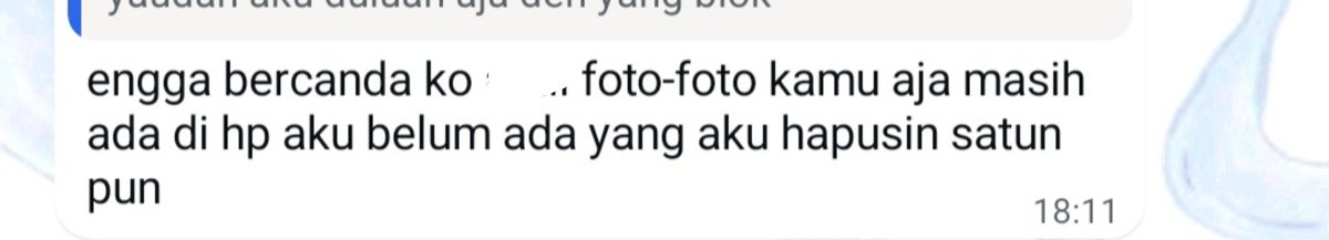 kyuomie's tweet photo. apa ga ambruk gw 😔💔 https://t.co/ZAkNSbiZCr