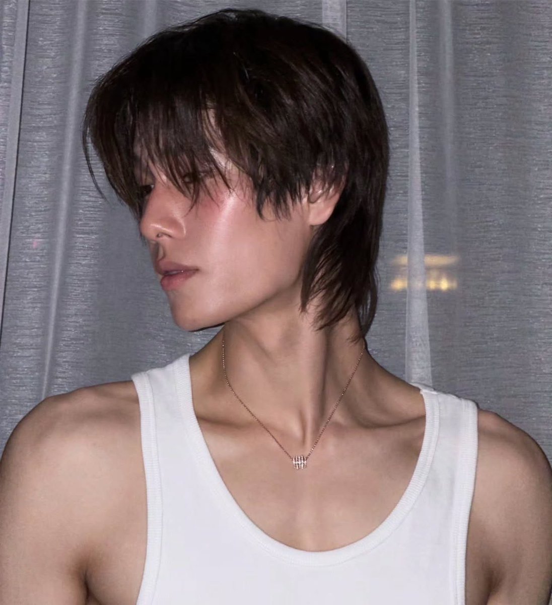 lovenaration's tweet photo. WHAT 🤯 THE 🤯 EFF 
PHUWINTANG! THE HAIR THE BLUSHHH THE JDLEISOS EVERYTHING 😭😭😭😭😭 https://t.co/y4H11PZNJi