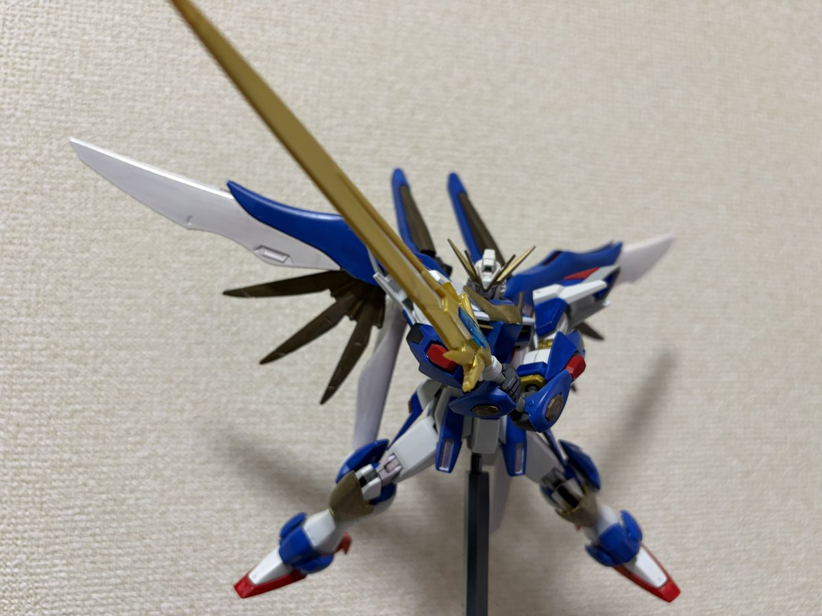 Dai_x42s's tweet photo. 30mfの大剣似合いすぎだろ〜

 #ガンプラ https://t.co/VQZc27GQKy