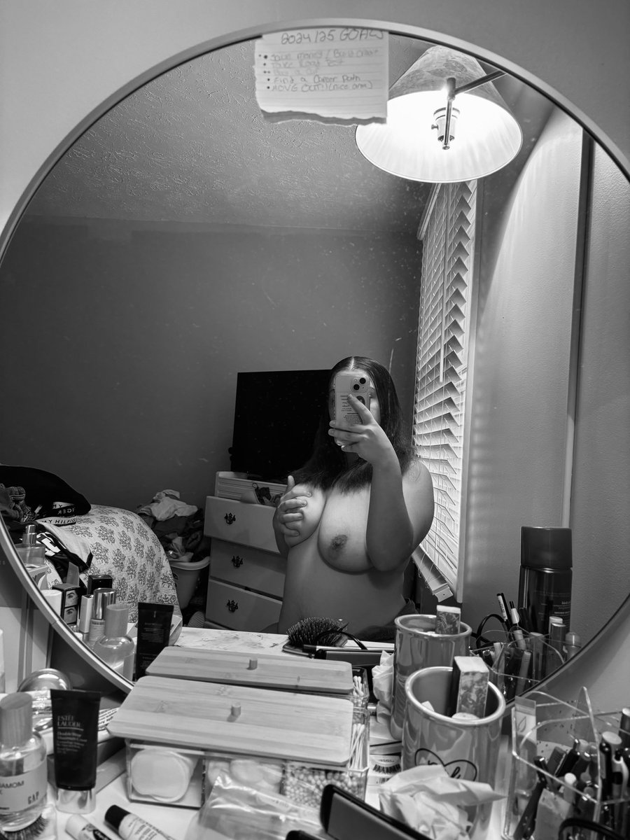 BabyJay0880's tweet photo. Top Of The Morning 😍 

Follow &amp; DM For Full Content &amp; More 💕 

#dm #follow #content #nasty #GoodMorningX https://t.co/UtYmS7TT8L