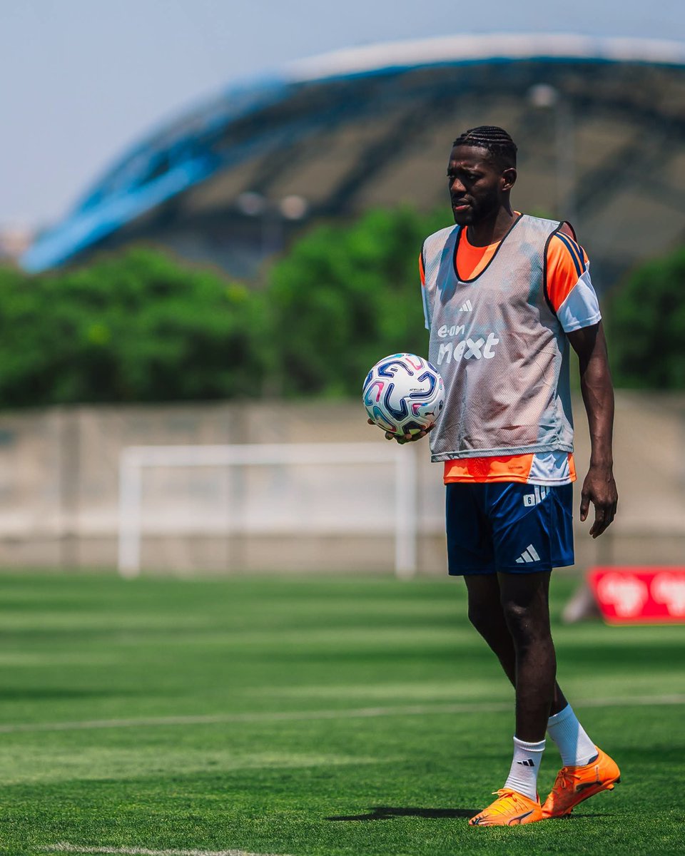 LeFoot225's tweet photo. Ibrahim Sangaré🇨🇮 de retour à l'entraînement avec Nottingham Forest🏴󠁧󠁢󠁥󠁮󠁧󠁿. ✅️ https://t.co/VAlnh5AtXj