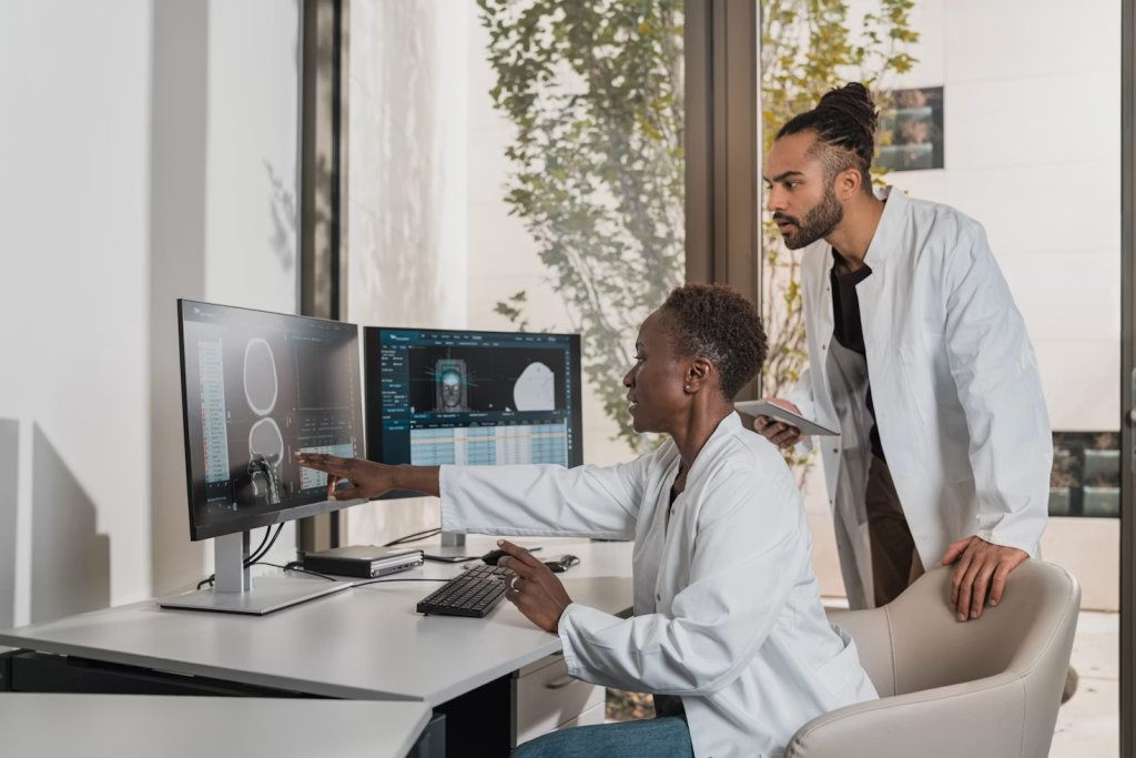 myLScareer's tweet photo. Are you a pre-med / medical student 🩺 or in the healthcare field?

Shop these top selling, affordable White Coats for Doctors 🥼, sure to give you a protective and professional look!

Here: https://t.co/ApTiBwOumb

#WhiteCoatsForDoctors #LabCoat #Physician #Doctor #MedicalSchool https://t.co/1nJH8TZT81