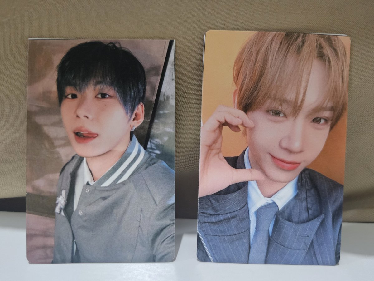 율s tweet media