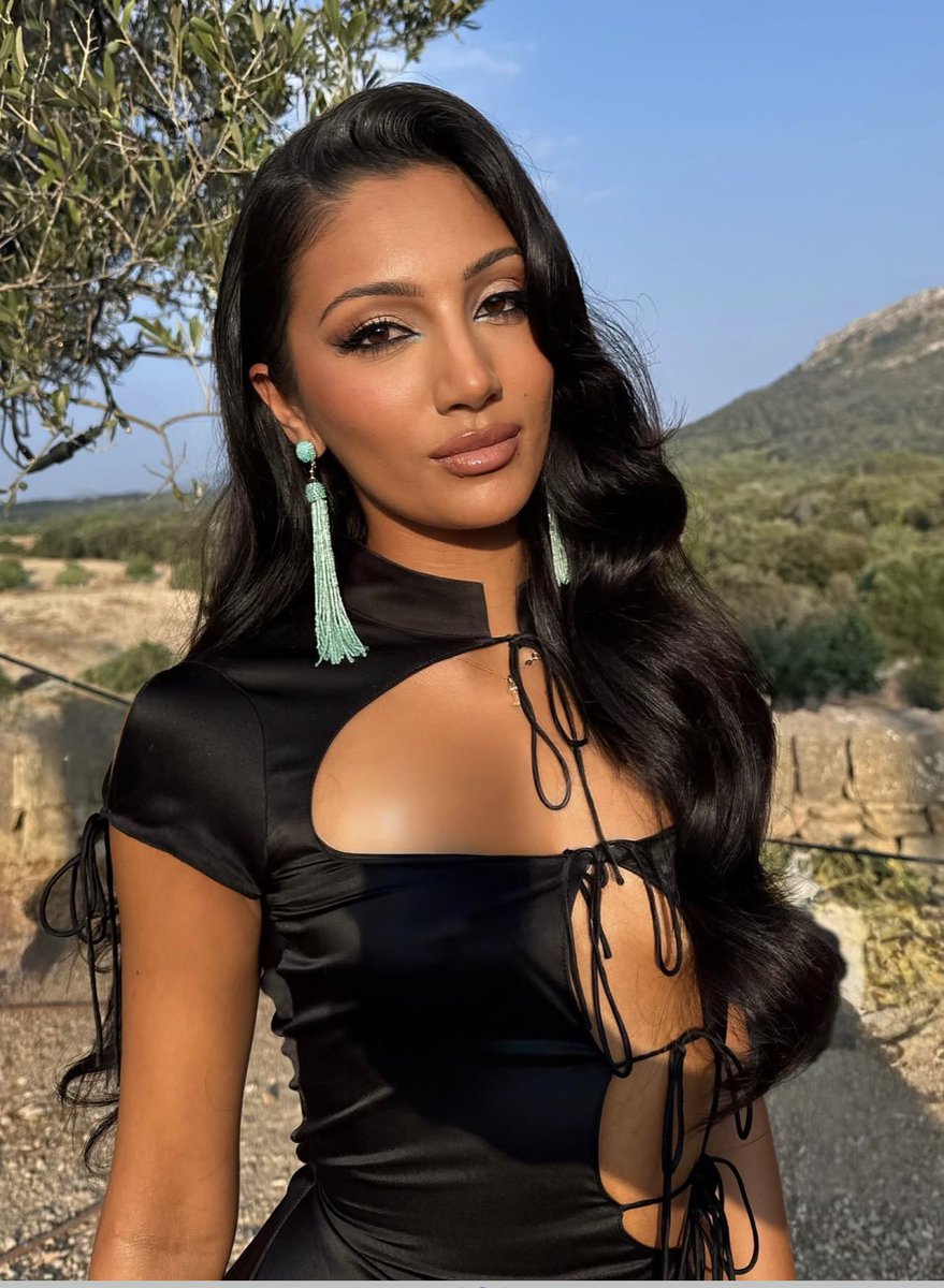 rosemiaa_'s tweet photo. Too much tea for the UK to handle ☕️#loveislanduk #loveisland https://t.co/WeiWcUfzqJ