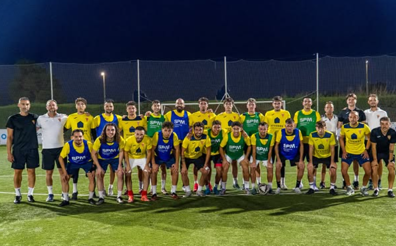 Nacional10x's tweet photo. Preferente Autonómica - Pretemporada

En la tarde - noche de ayer, echó a rodar el plantel de un CD Lumbreras que apuesta por la continuidad de parte de su plantilla y volverá a intentarlo con la ilusión, buen juego y trabajo que siempre les caracteriza. https://t.co/hXqZsYKhbm