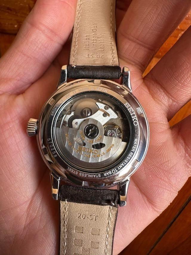WatchPatrolRF's tweet photo. 🧭 Seiko squeezed a retrograde day and date into this JDM Presage—rare complication, especially at this frequency. The 6R24 movement keeps the dial lively but never busy. #Seiko #Presage #Retrograde #ProfessionalOk2321
💰 $950 at https://t.co/S3Fqhpw7xl https://t.co/wNTaog0Cu1