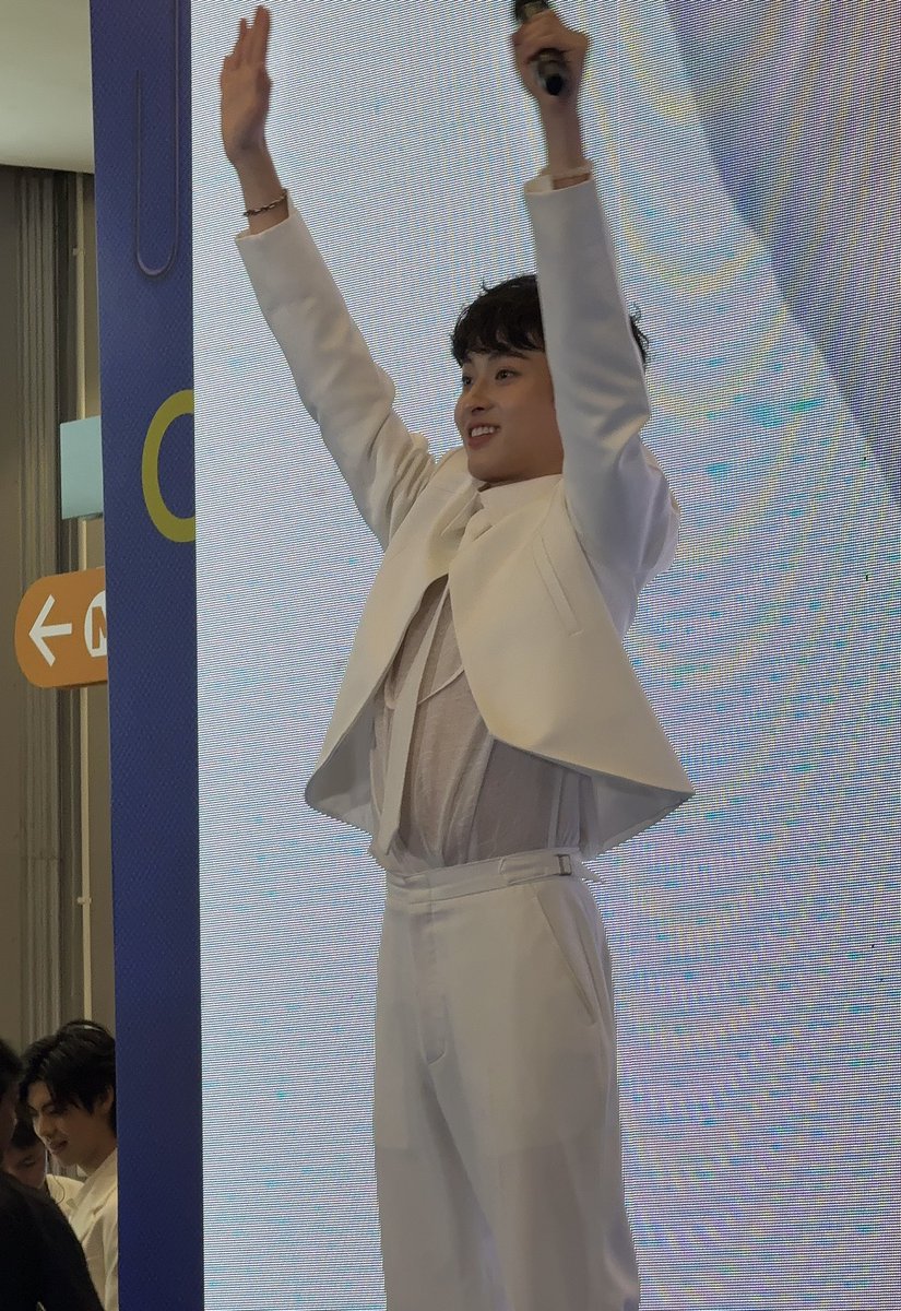 ncyyyyjiji's tweet photo. พุงเต่งงง

THEE WAVE FAN CONNECT

#เซ็นแจ้งมีธีร์เวฟ https://t.co/skdzoPcliH
