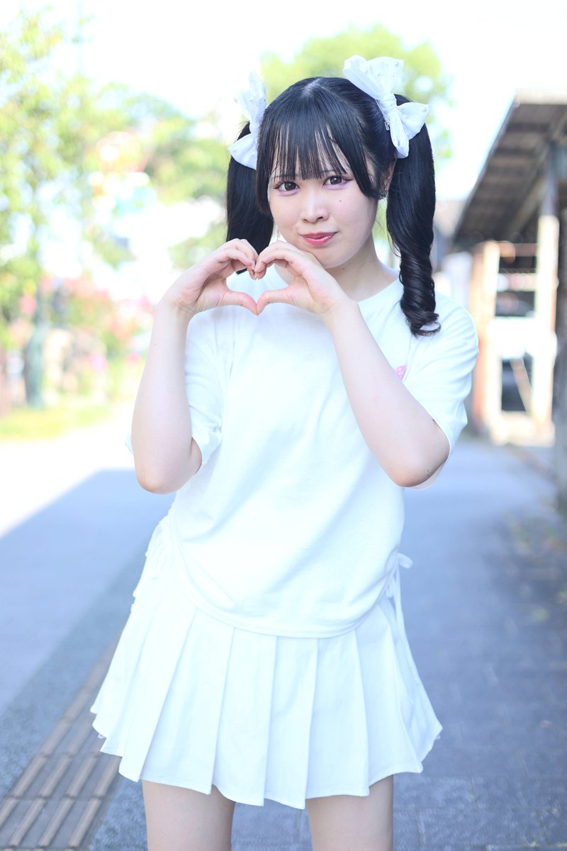TRKY6318's tweet photo. きゅるきら♡デビューライブ
Grand  soul  cafe  Gun's 

ラフアロ　KANON ちゃん③
#ラフアロ
#KANON https://t.co/9lI6c7zhTA