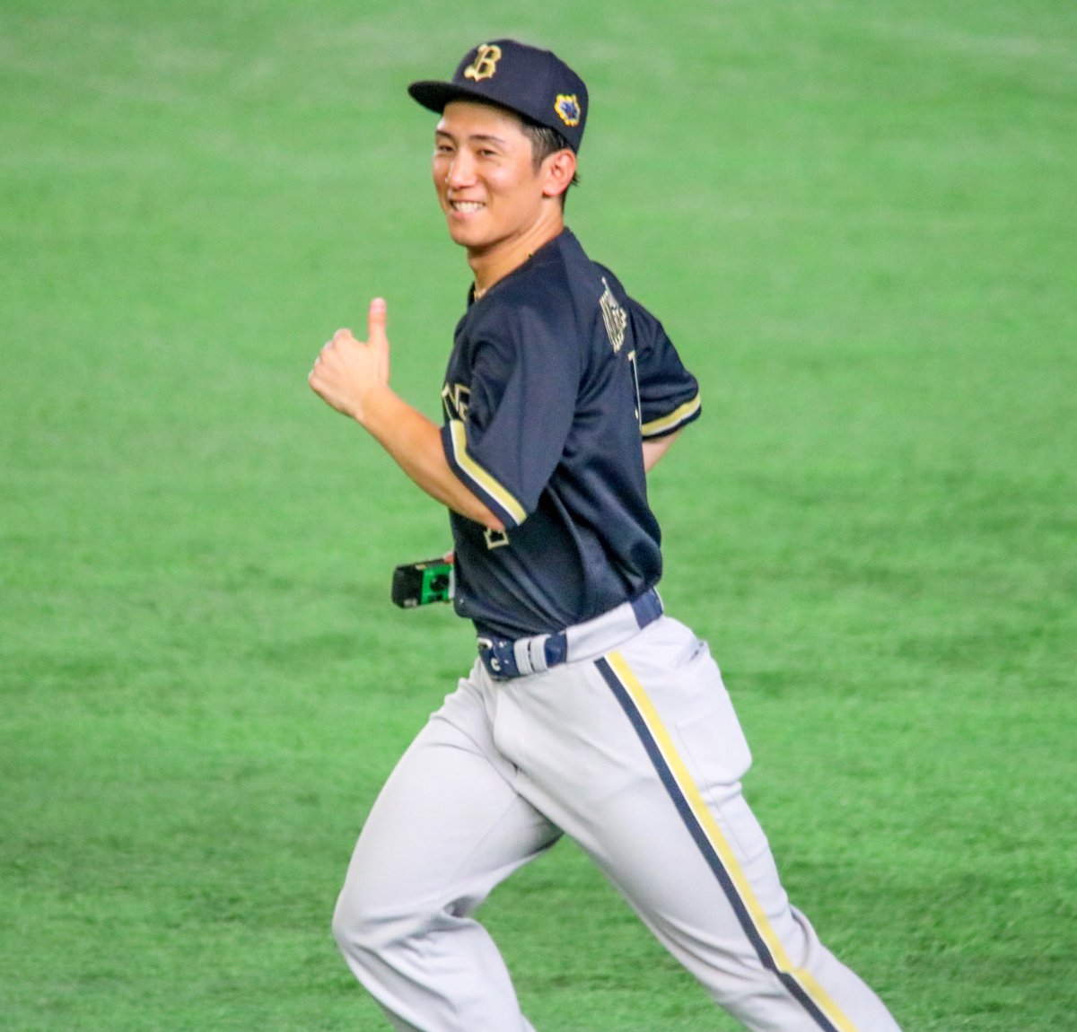 nrcegn's tweet photo. カープの子達にだる絡みしてたら皆に置いてかれて慌てて追いかけてたりょまぴっぴ先生ｗ
#西川龍馬 #Bs2026 
#マイナビオールスターゲーム2026 https://t.co/LP5GnkNRRT