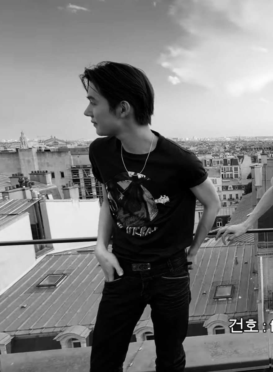 O5EAN0's tweet photo. GANTENG BANGET GILA LU https://t.co/YKtMx0kmEj