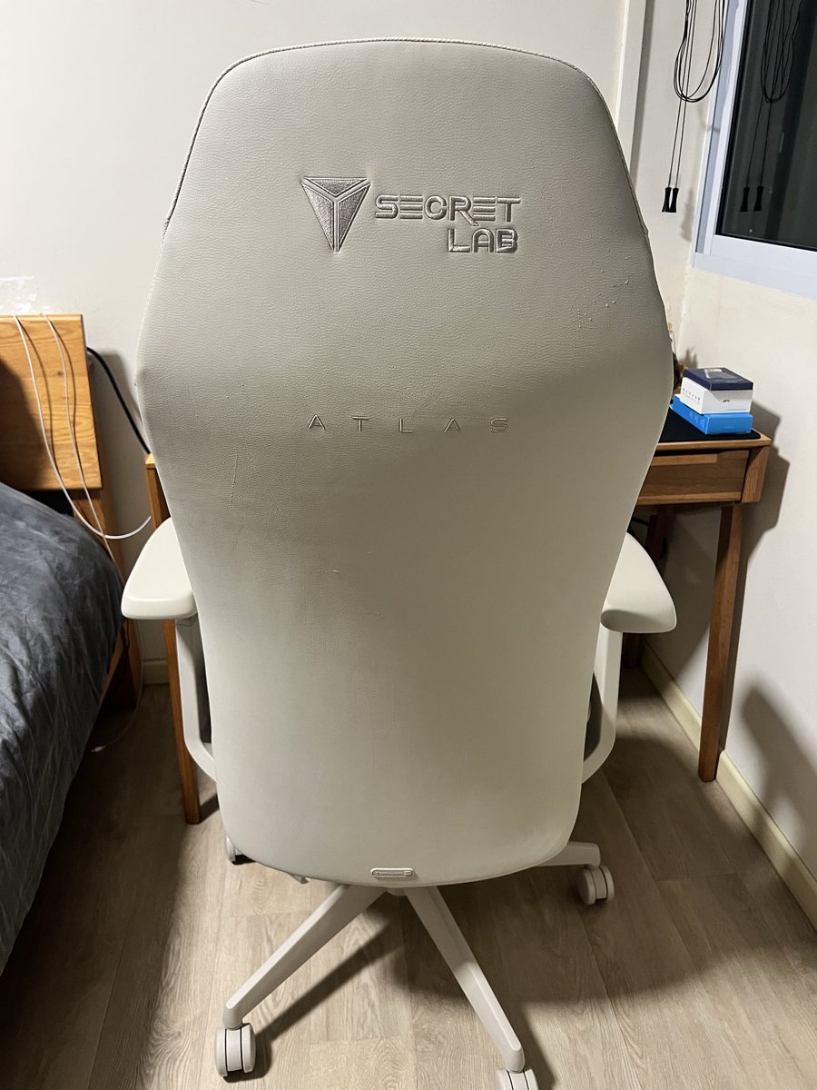 cryptoMoonerJ's tweet photo. Welcome to Atlas #secretlab #atlasSeries
💺💻 https://t.co/iZmYW6k9G2