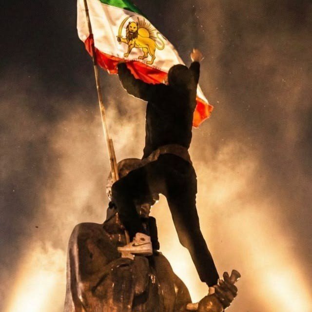 A0223B's tweet photo. We are not afraid of war, we are afraid of this government being in Iran. https://t.co/TYWCmp9T2k