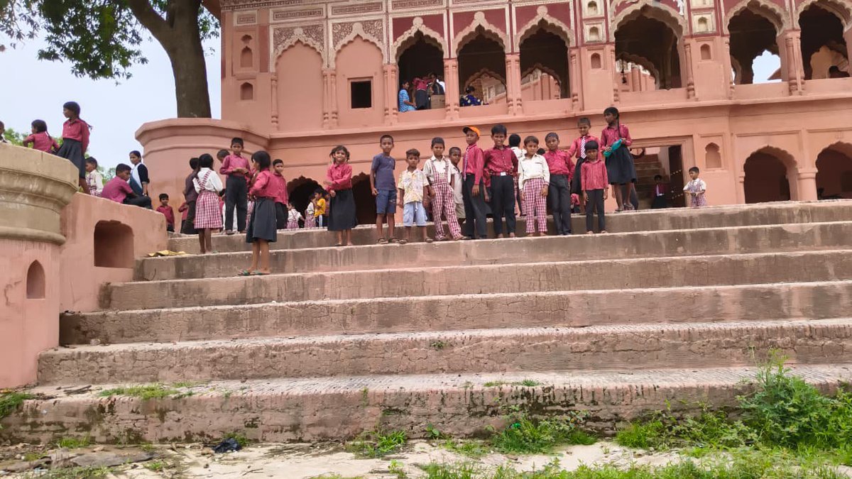 archaeologyup's tweet photo. आज दिनांक 27 जुलाई, 2026 को राज्य संरक्षित स्मारक तुलाराम तालाब एवं शिव मंदिर में सरस्वती ज्ञान मंदिर, खजुआ,  फतेहपुर  के बच्चों का स्मारक भ्रमण किया गया। https://t.co/4PGdt5wa7B