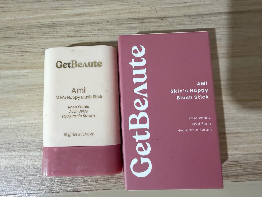 helloimprickle's tweet photo. ส่งต่อ blush getbeaute สี Ami 90% 120บาทคั้บ ใช้ไม่กี่ครั้ง พตดีเอมคั้บ #ส่งต่อเครื่องสำอาง #คสอมือสอง #ส่งต่อคสอ #ส่งต่อเครื่องสำอางมือสอง https://t.co/wHqiWEY01t