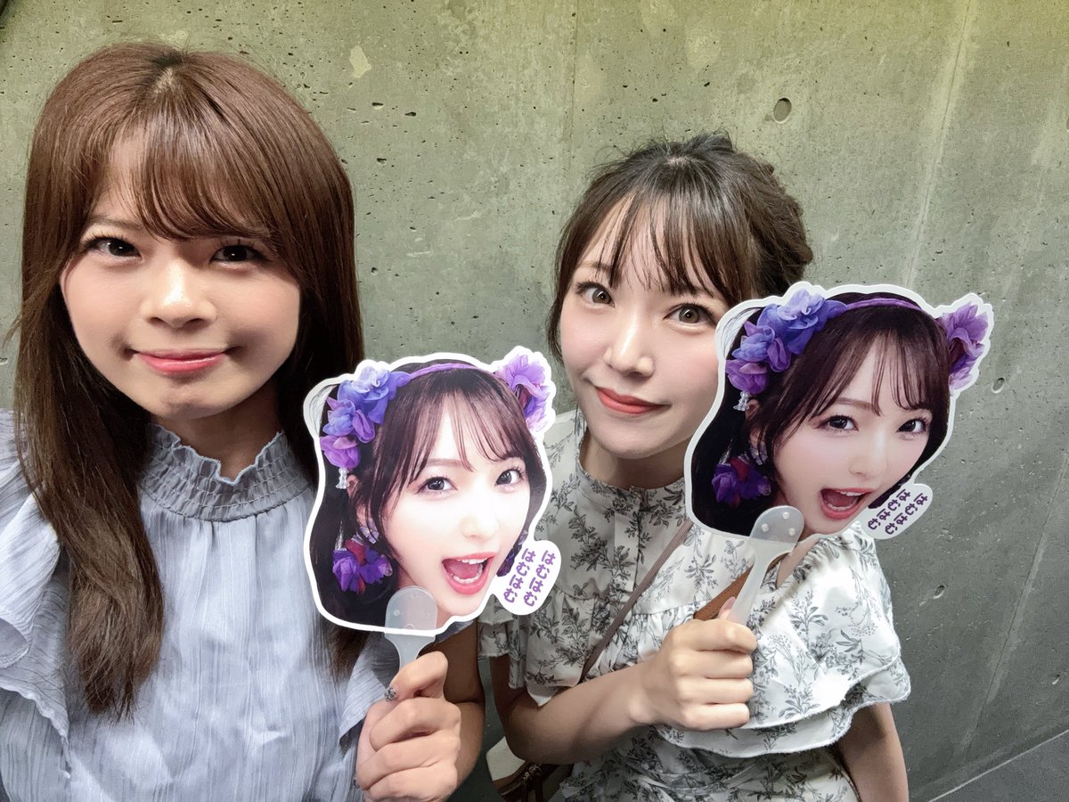 yuyu_tabuchi's tweet photo. 今年もお祝いしに行けた🥹💜

アコースティック最高すぎて
莉世の透き通る歌声と可愛さの大渋滞に最初から最後まで感動が止まらなかった😭💐

どんどんおっきくなる莉世を
応援出来て幸せだよ大好き😭💜
おめでとう🎂

(ひっっさしぶりにありすに会えた😭🫶)

#塩川莉世 #すいすて
#塩川莉世生誕祭2026 https://t.co/T1WMOsxiL0
