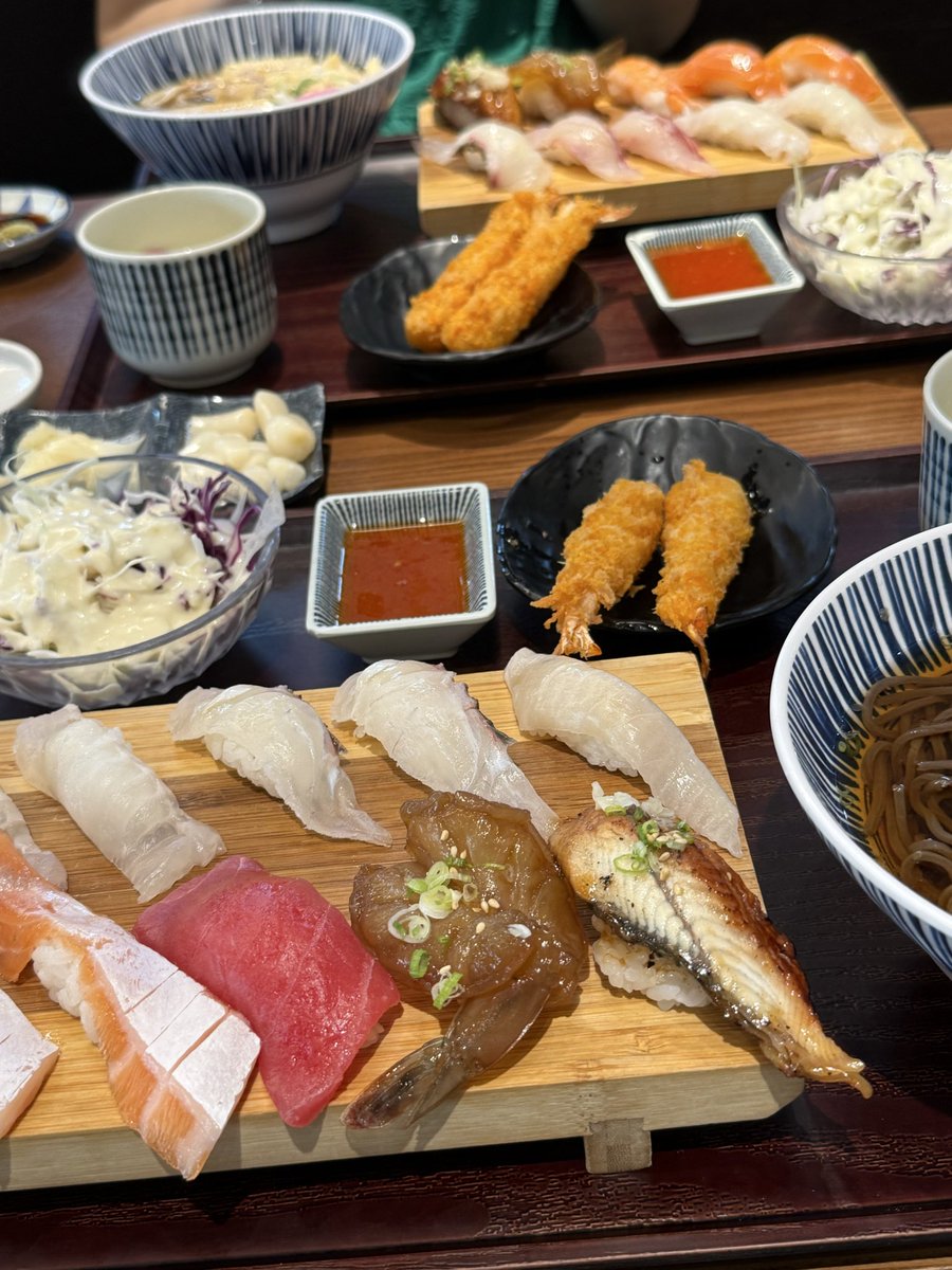 w1nteruck's tweet photo. 어제 오늘 완전 먹빵을 햇어요🍽️ https://t.co/E5kcnhAiEX