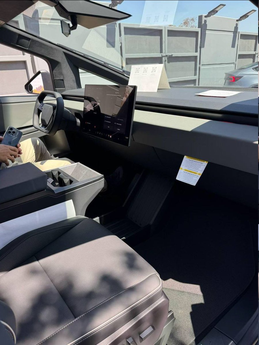 Ann90yk's tweet photo. Finally took delivery of my Cybertruck! Proud to officially join the Tesla family #Cybertruck #Tesla #TeslaFamily #FSD https://t.co/zYEAWV8UTO
