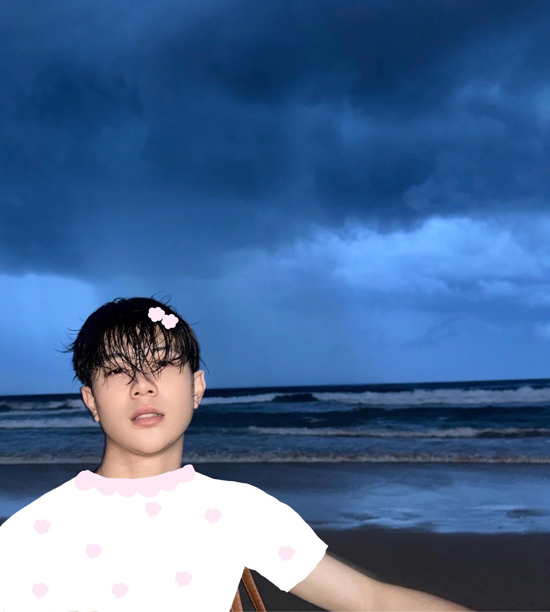 Gardenoftonliew's tweet photo. 🌱IG TONLIEW.MTP POST UPDATE 🌱
🗓️ 28.07.2026

~ ยังเล็กอยู่มาก 🫵🏻🤏🏻🤏🏻~

⋆｡°✩┊@tonliew_mtp #ต้นหลิวเด็กจิ๋ว  #tonliewmtp  #GardenOfWillow  :･｡☆ https://t.co/EYtyRvh3Vg