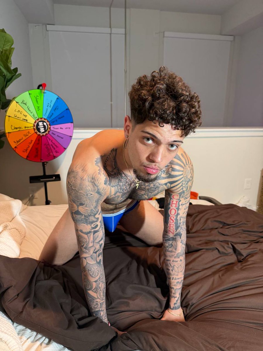 theprmissile's tweet photo. just waiting for you to take what you want. 😈 https://t.co/6qubY5hqYP