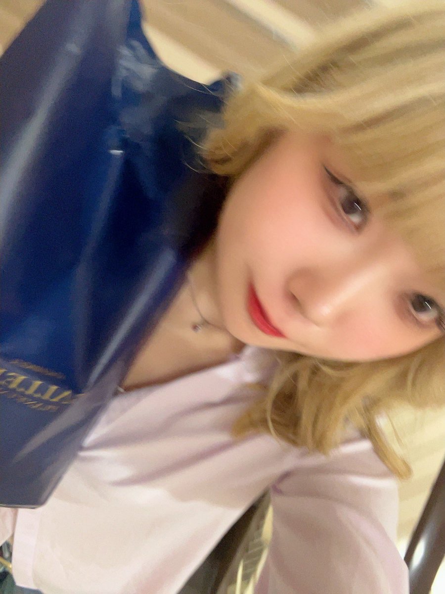 romantic__9999's tweet photo. 休日を満喫🤩💖 https://t.co/Mb4aFmMRcS