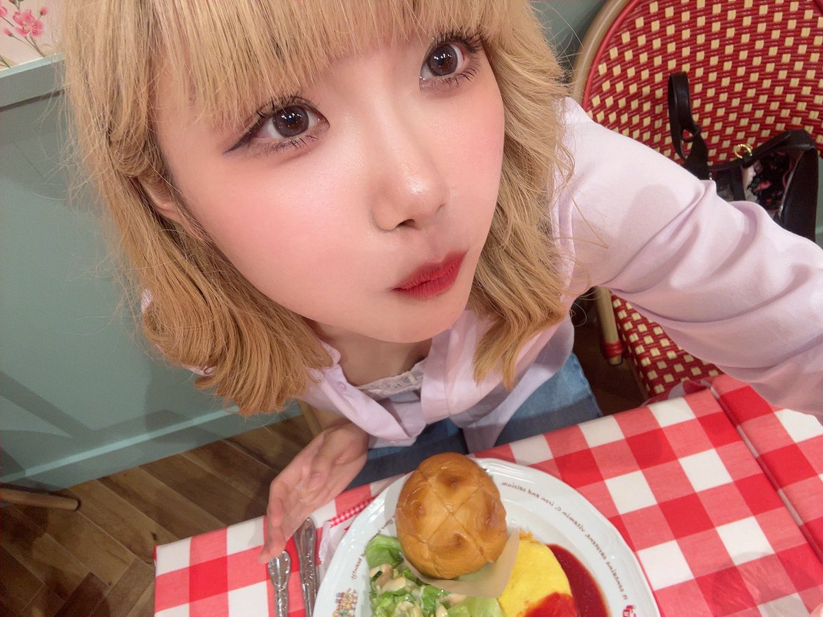 romantic__9999's tweet photo. 休日を満喫🤩💖 https://t.co/Mb4aFmMRcS
