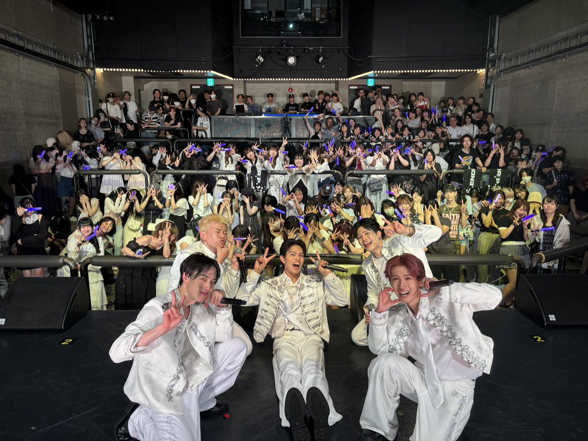 Tsubasa_0803_00's tweet photo. ENDRIP.として今まで応援してくれてありがとうございました❤️‍🔥
これからのENDRIP.のメンバー、Pのきよしろうさん、AJKさん、そしてENDY.のみんなの幸せを願ってます🙏🏻
空いてる時にALT読んでね！ https://t.co/WlIk4w1Mcp