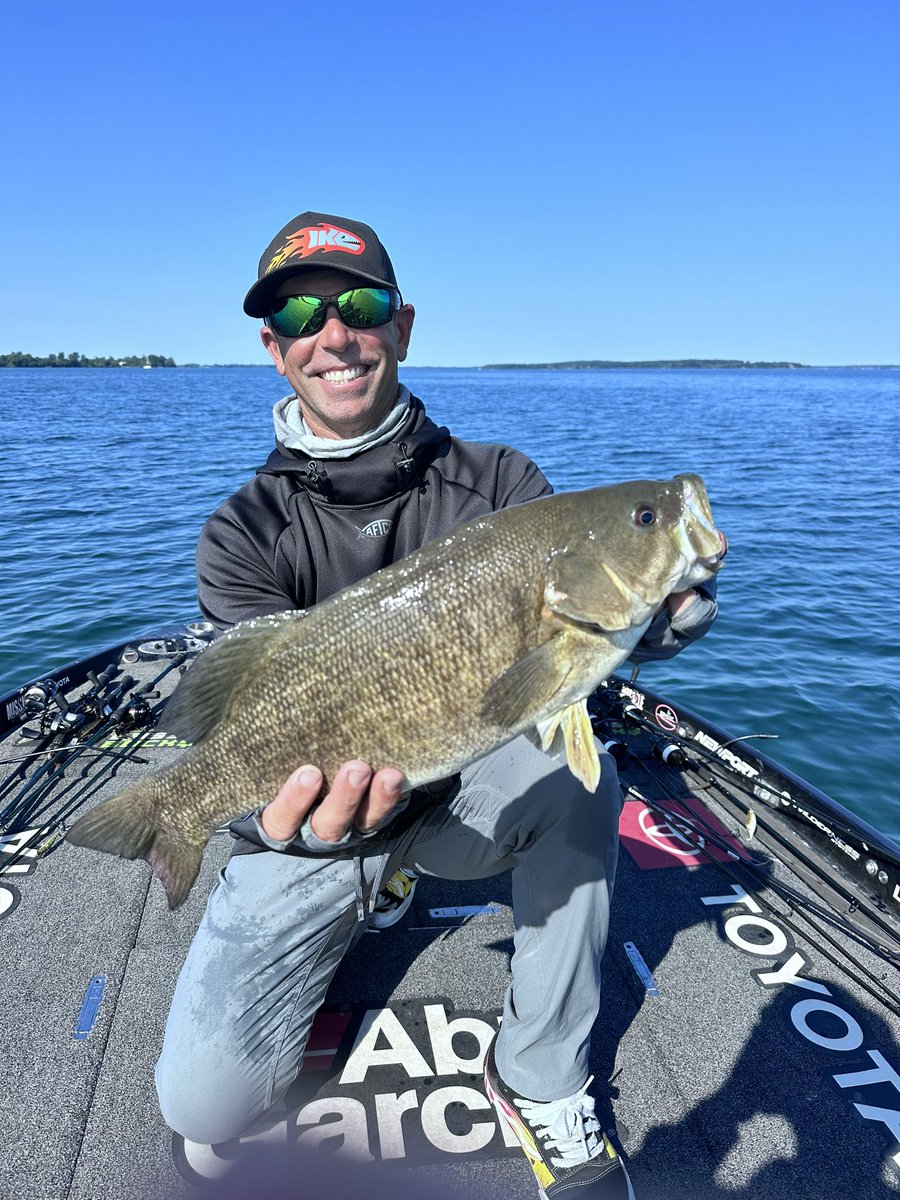 mike_Iaconelli's tweet photo. What an incredible three days of bass fishing with @vegasthehammer up on the St. Lawrence River in New York! This place has to be one of the best smallmouth fisheries in the world! https://t.co/YYsDbSSJhD
