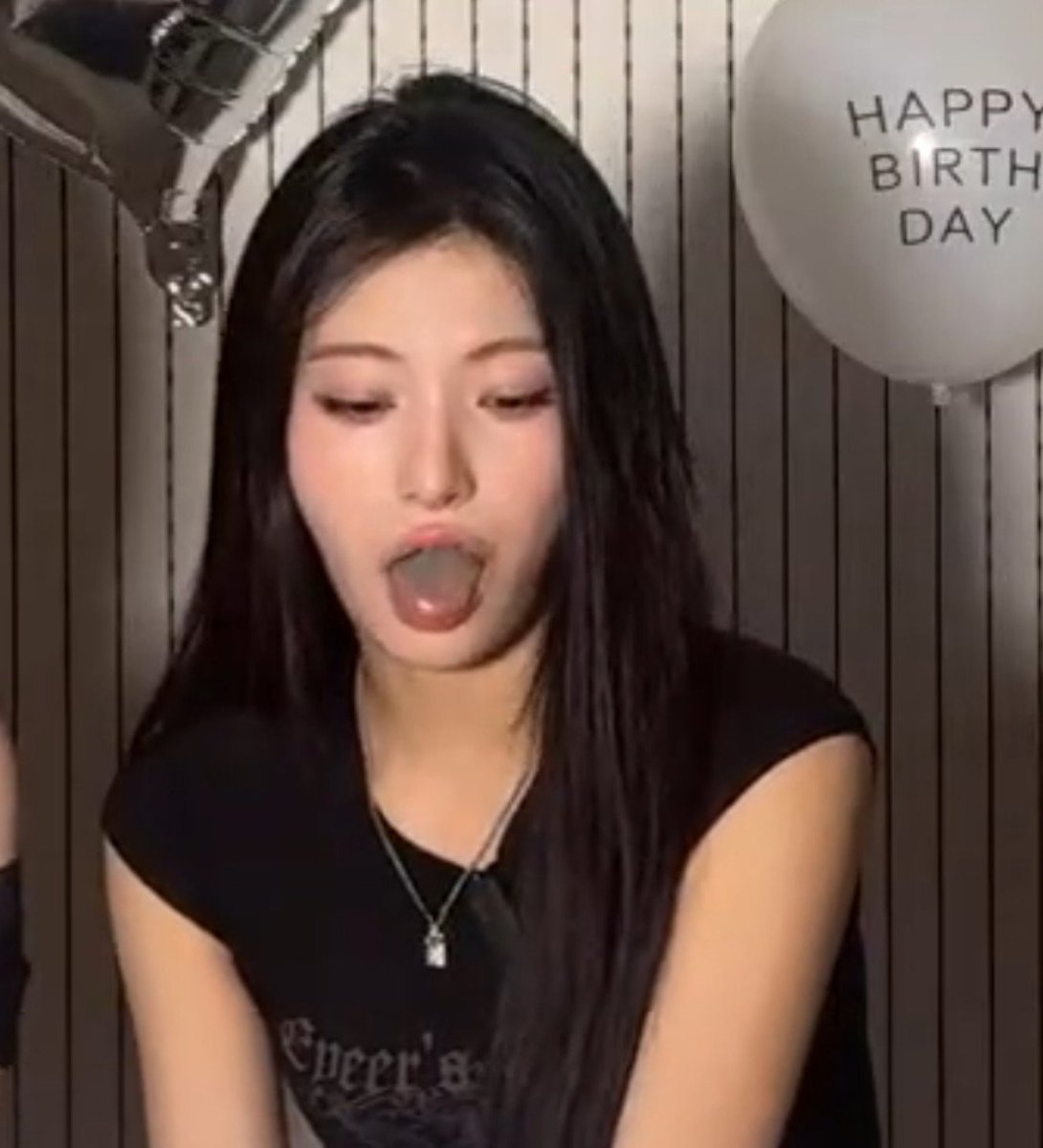 summutz's tweet photo. 귀엽네 ㅋㅋㅋㅋㅋㅋㅋㅋ https://t.co/oZqWf3gGQk