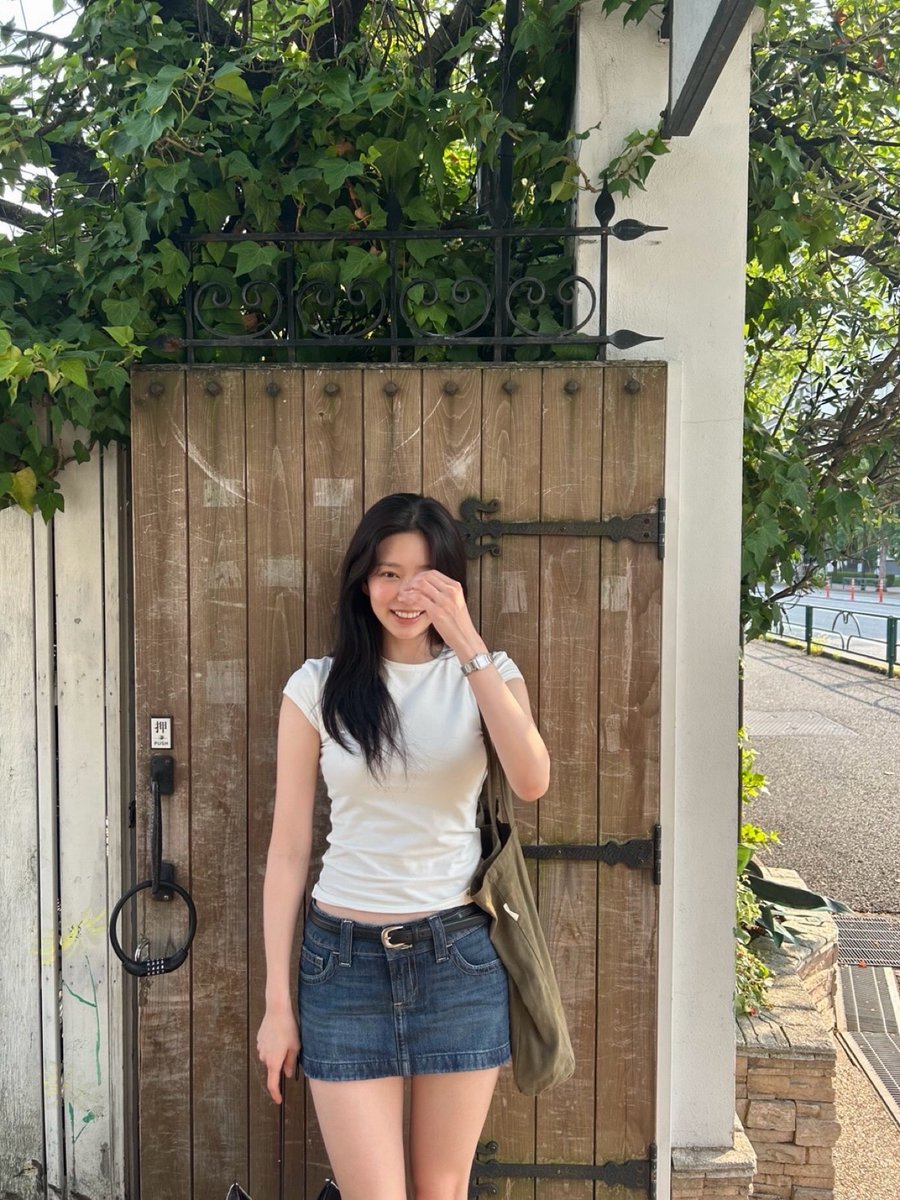 minjufiles's tweet photo. minn.__.ju ig update ♡ https://t.co/M2UEe3HtKo