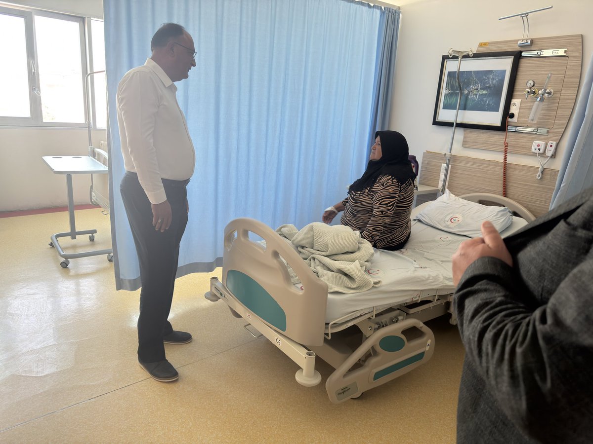 AhMettanrgnn's tweet photo. İlçe Başkanımız Sayın Turgut Koç ile birlikte, Tomarza Yaşar Karayel Devlet Hastanesi’nde tedavi gören kıymetli hemşehrilerimizi ziyaret ederek geçmiş olsun dileklerinde bulunduk.
Rabbim tüm hastalarımıza şifa versin.
@huseyinokandan @Koc72T https://t.co/Z0F5zPfj2q
