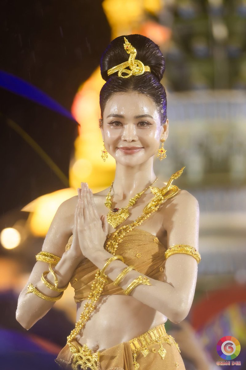 jessica_jewel_'s tweet photo. คุชชั่นอิงฟ้าของเค้าดีจริงเปียกน้ำเท่าไหร่ก็ไม่หลุด

#LiveCushionAuraRichxENGFA 
@EWaraha https://t.co/MnHkLsyX5A