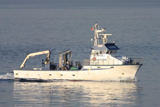Shipguru's tweet photo. Former #french and #Libyan #purseseiner here as the #malteseowned #TA_MATTEW with #fishingmatricola MFA_515 #Entering #marsaxlokkharbour, #Malta - 04.07.2010 - https://t.co/nfgboxc3g3 - NO PHOTOS can be used or manipulated without our permission @EAPO_EUfishPOs @EFCA_EU https://t.co/VGsu5g7lvH