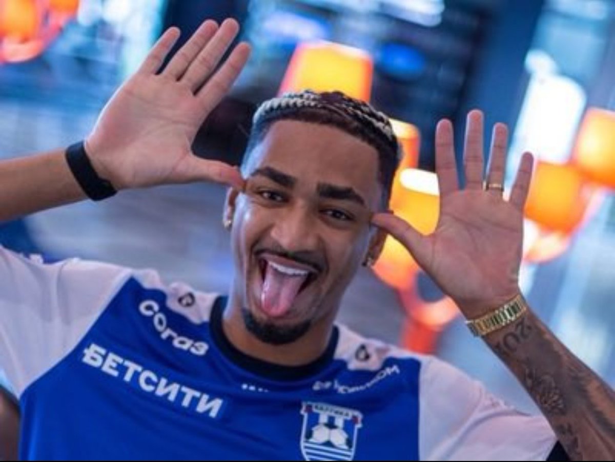 diadeclassico_'s tweet photo. 🚨 O Cuiabá acertou a venda do atacante Derik Lacerda para o Kawasaki Frontale, do Japão, o jogador já foi aprovado nos exames médicos do novo clube.

💵 Os valores giram em torno dos 1,3 milhão de dólares por 80% dos direitos do atleta.

📰| @venecasagrande https://t.co/vFRohQwyOd