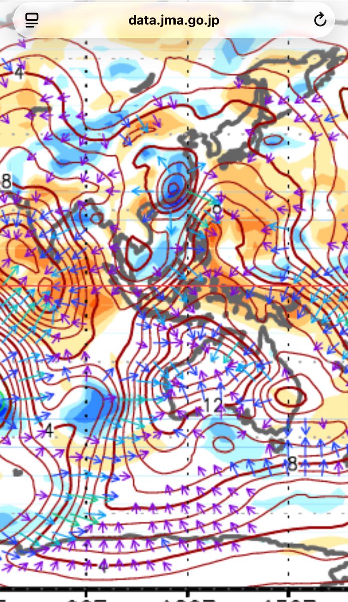 nobocilstory's tweet photo. Anomali hari ini adalah berawan 😂😂. Setelah 3 malam super dingin. “Warm front” incoming from north (?). 

Citra olr 200 mb-nya msh di tgl 26 juli, kayak ada rekahan diantara wilayah yg konveksinya kena surpress (warna merah). 

Tapi msh ga ngerti maksud warna panahnya. https://t.co/q78mUzwsrL