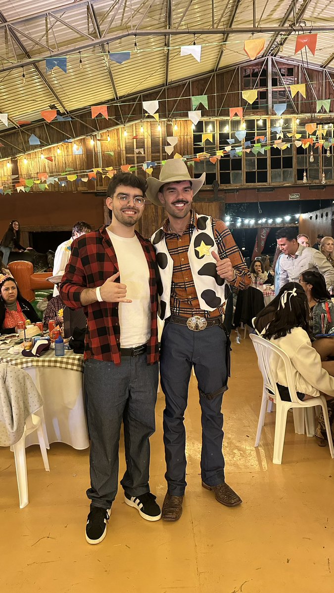 Pedrozeferinoo's tweet photo. 📸: Pedro Zeferino e Luan Pereira 🤝 https://t.co/QU8c67MQbO