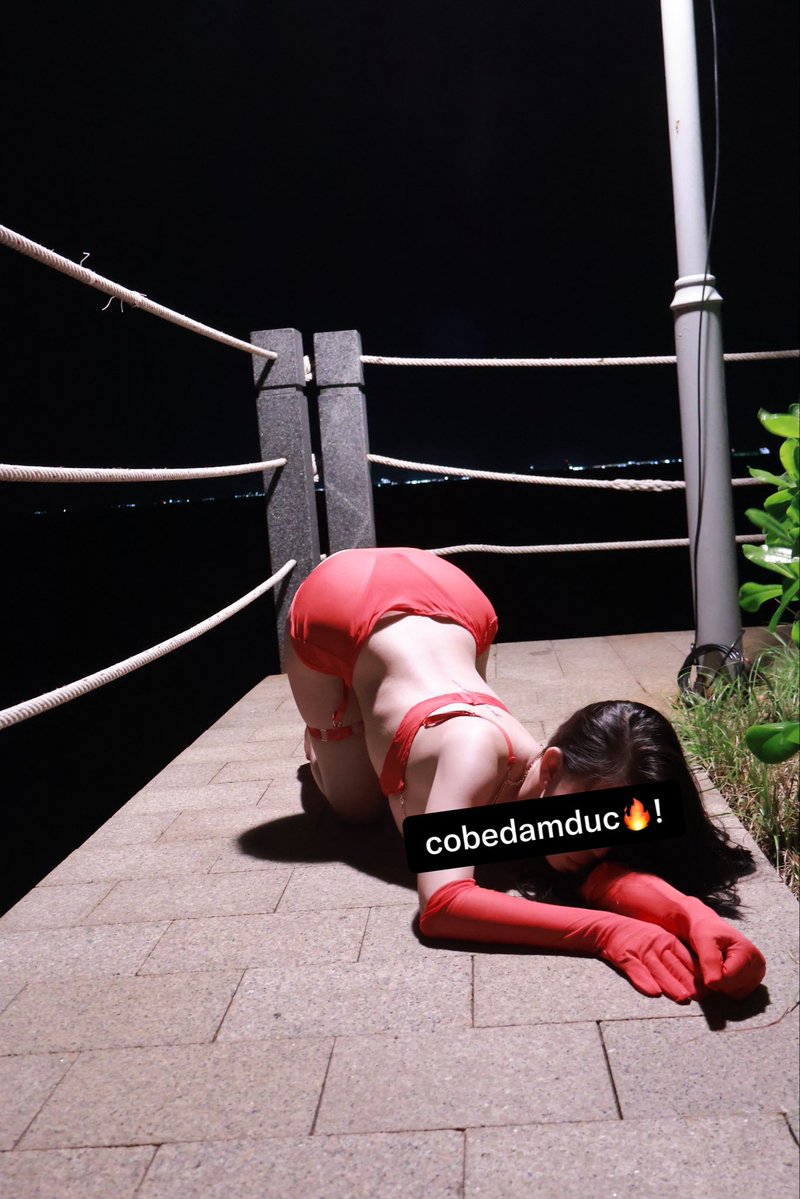 cobedamduc's tweet photo. Biển đêm có em😜😈 https://t.co/G0FRKVD60z