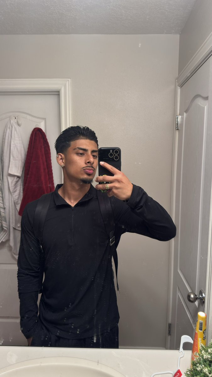 juangudinooo's tweet photo. slick back 😏 https://t.co/v4tJq2BwKH